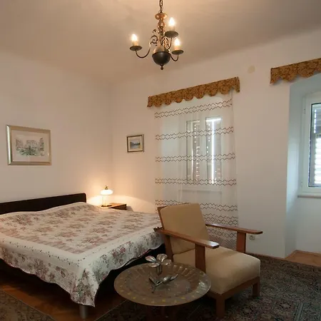 Apartment Minach *